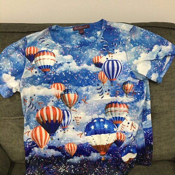 New! Short sleeve top - Picture 2 of 5